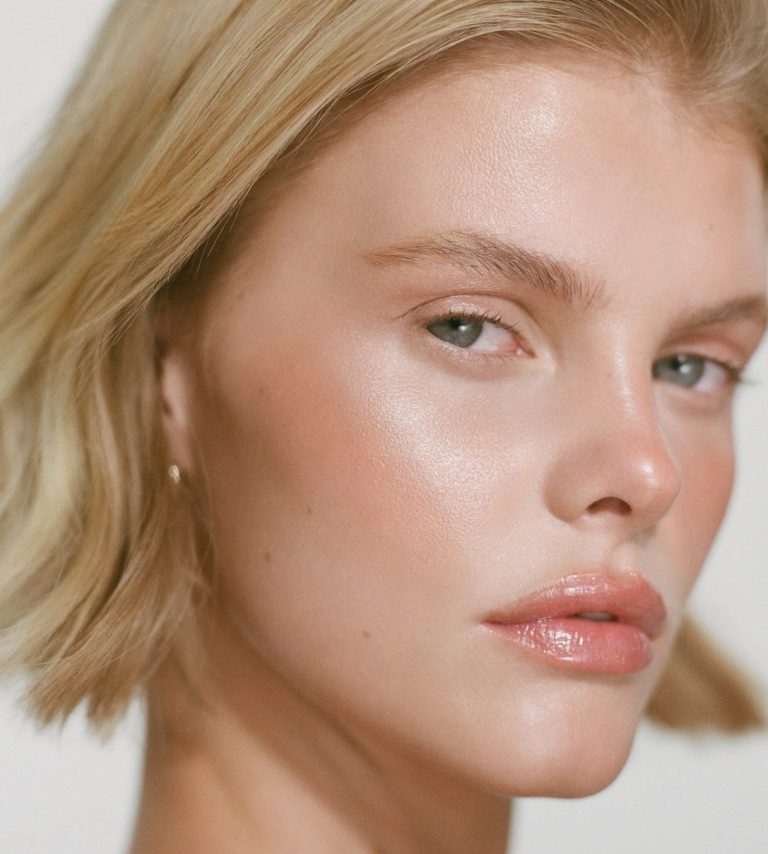 Dewy no makeup makeup