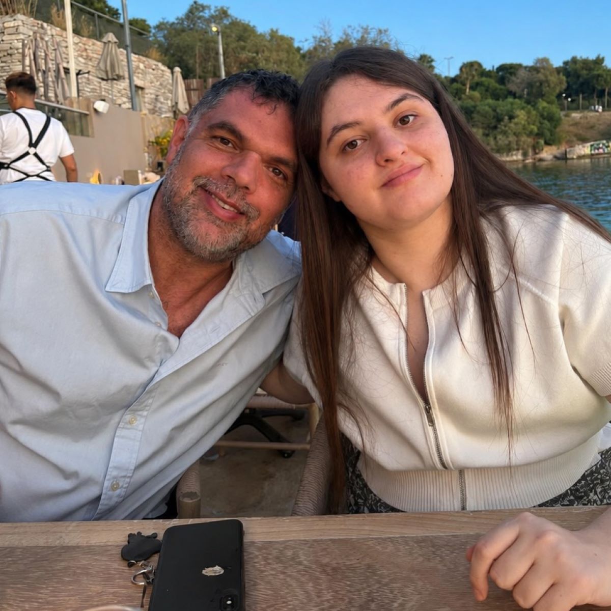 Ο Δημήτρης Παπανικολάου με την κόρη του