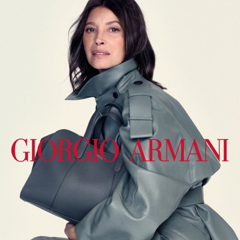 H Christy Turlington επιστρέφει στον Giorgio Armani για τη νέα καμπάνια της συλλογής Fall/Winter 2026-27