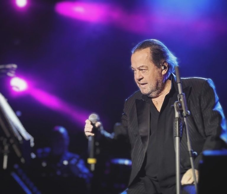 Ο σπουδαίος ερμηνευτής Γιάννης Πάριος
