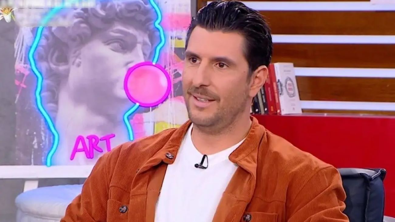 Ο Γιώργος Γεροντιδάκης βρέθηκε καλεσμένος στο "Πρωινό" την Τετάρτη με αφορμή την αποψινή πρεμιέρα της νέας δραματικής σειράς του ΑΝΤ1 «Κρίνο και Αγκάθι», στην οποία πρωταγωνιστεί.