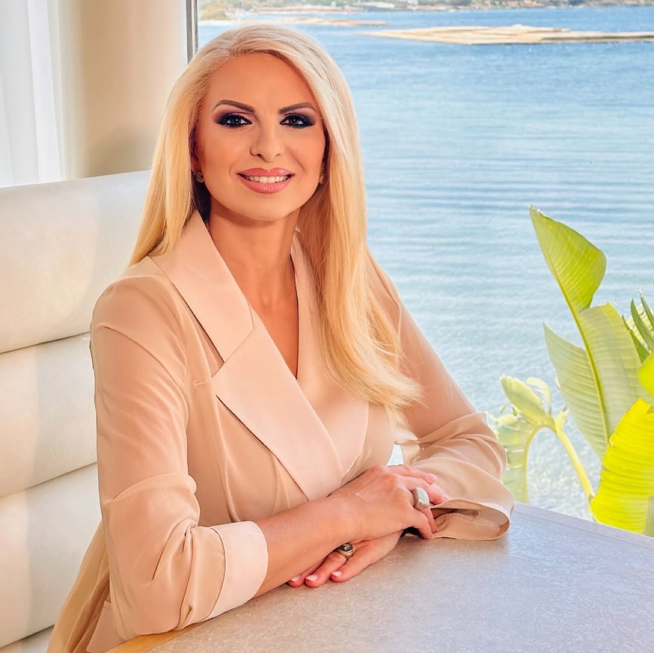 Η δημοσιογράφος Μάγδα Τσέγκου