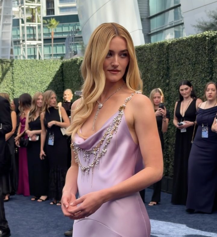 η Sarah pidgeon στα βαβεία Emmy