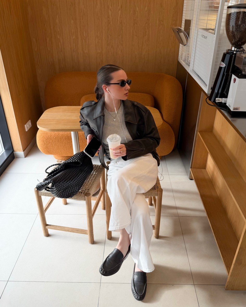 Loafers φορεμένα από την influencer Daria Shcherbakova