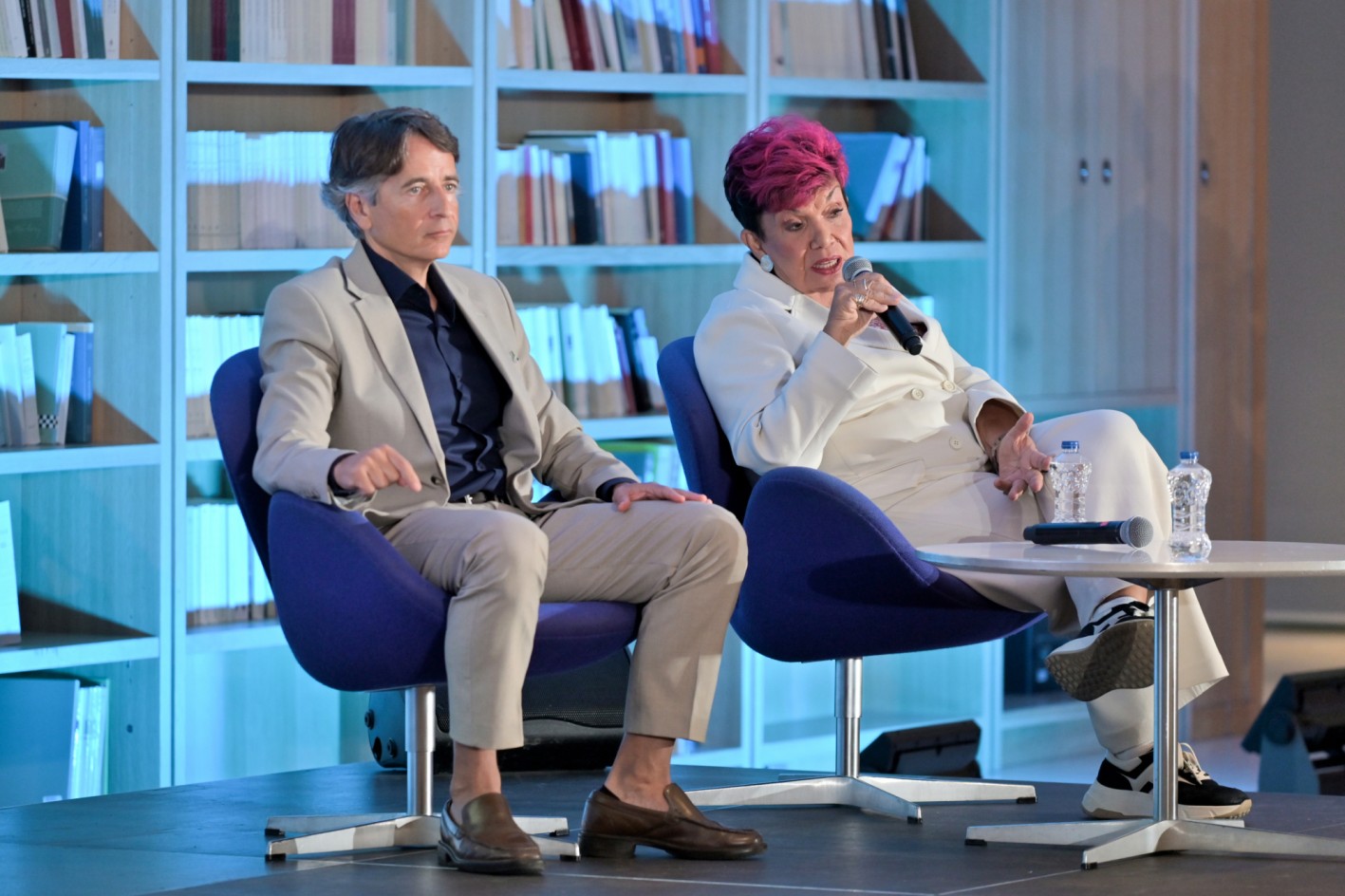 . Οι επιστημονικές εξελίξεις ήταν ένα από τα βασικά θέματα, με τη Δρ. Παρασκευή Σακκά, πρόεδρο της Εταιρείας Alzheimer Αθηνών και του Εθνικού Παρατηρητηρίου για την Άνοια, και τον καθηγητή Νευρολογίας του ΕΚΠΑ Νίκο Σκαρμέα
