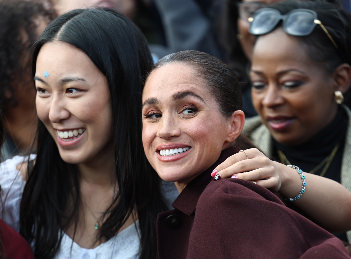 Η Meghan Markle αποχωρεί από το Κοινοτικό Στούντιο Ηχογράφησης στο Νότιγχαμ, 15 Οκτωβρίου 2026