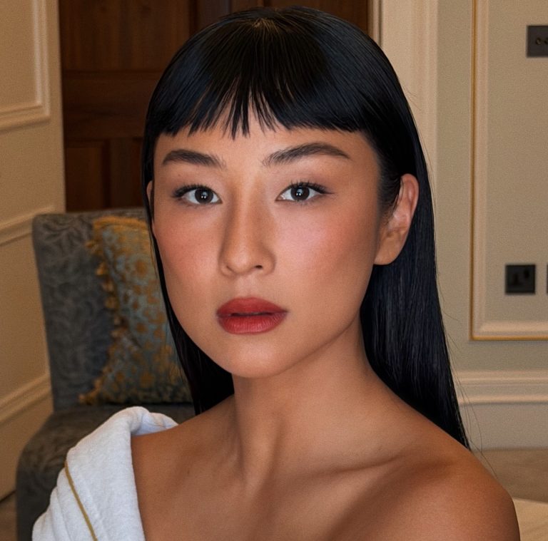 Η Greta Lee με αόρατο foundation