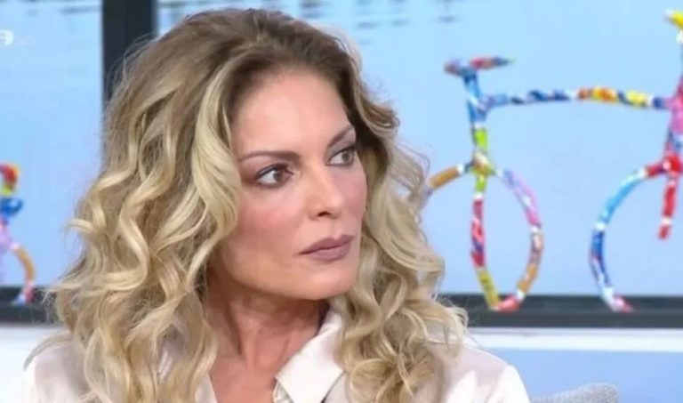Η Κατερίνα Λάσπα καλεσμένη στην εκπομπή "Χαμογέλα και Πάλι!"