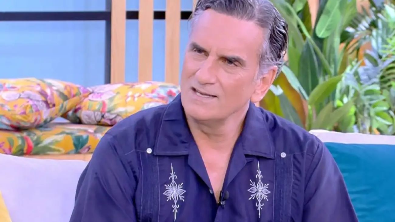 Ο Νίκος Ψαρράς καλεσμένος στην εκπομπή  «Super Κατερίνα»