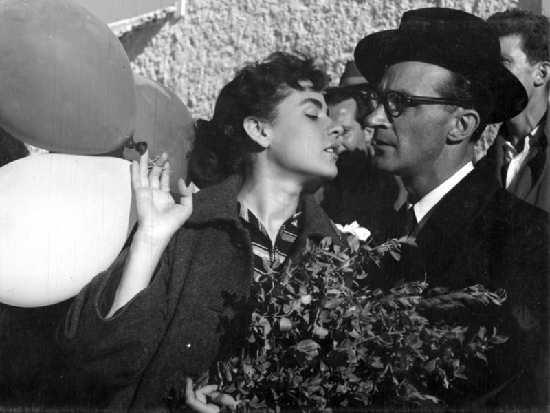 Ο Ντίνος Ηλιόπουλος στον «Δράκο» (1956) του Νίκου Κούνδουρου, μια από τις σημαντικότερες ταινίες του ελληνικού κινηματογράφου.