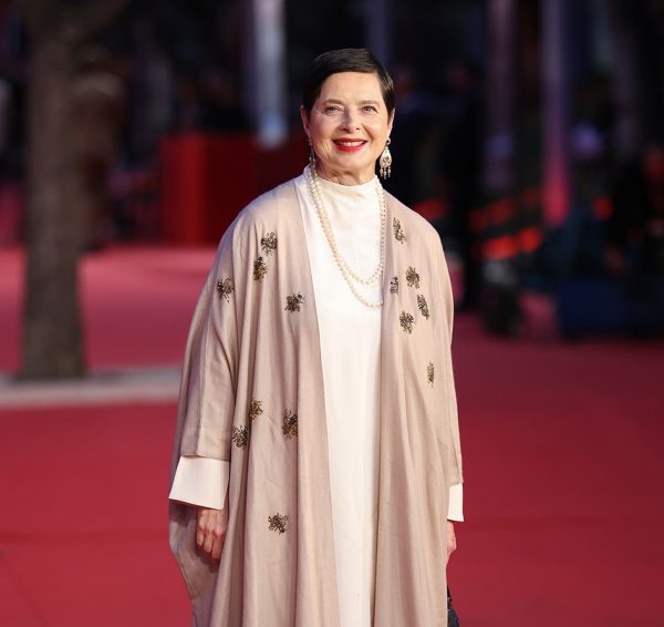 Η Ιsabella Rossellini στο φεστιβάλ κινηματογράφου της Ρώμη τον Οκτώβριο 2023