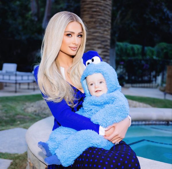 H Paris Hilton με τoν 11 μηνών γιο της, Phoenix