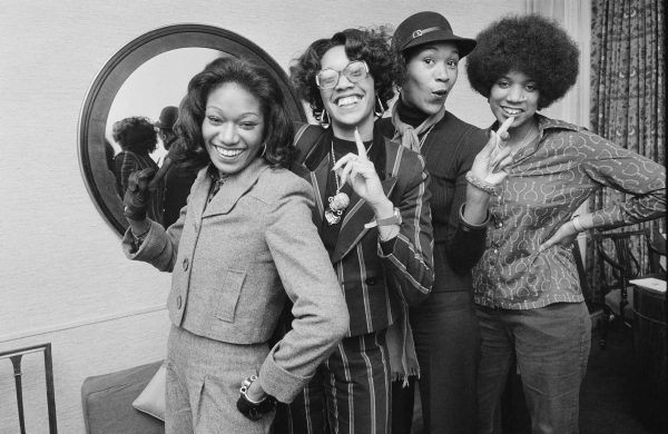 The Pointer Sisters. Φωτογραφία από τις 16 Ιανουαρίου 1974.
Οι αδελφές ήταν: η June Pointer (1953 - 2006), η Bonnie Pointer, η Anita Pointer που απεβίωσε παραμονή Πρωτοχρονιάς 2022 και η Ruth Pointer. 
Photo by Stroud/Daily Express/Hulton Archive/Getty Images