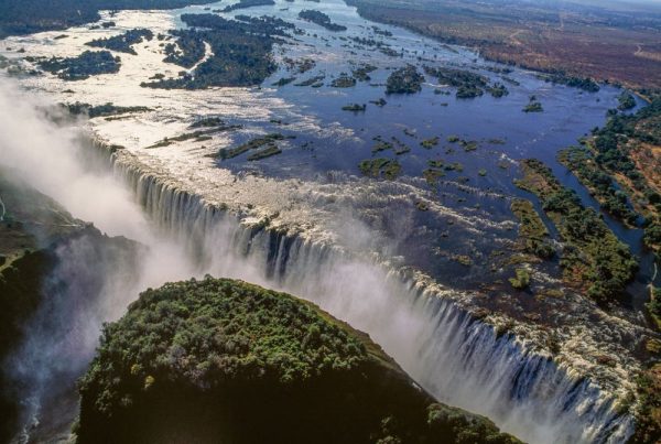 travel-Lusaka-Zambia-Water-falls Victoria