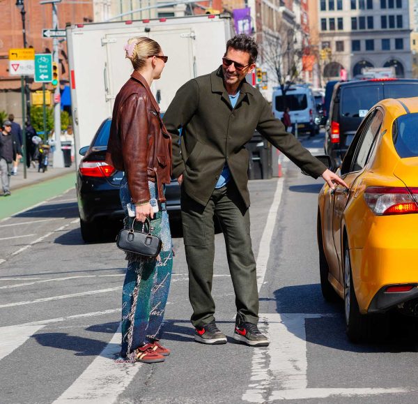 H Gigi Hadid και ο Bradley Cooper στη Νέα Υόρκη στις 27 Φεβρουαρίου 2024.