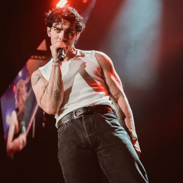 O Joe Jonas σε συναυλία του στην Κολομβία - Credit:joejonas/Instagram