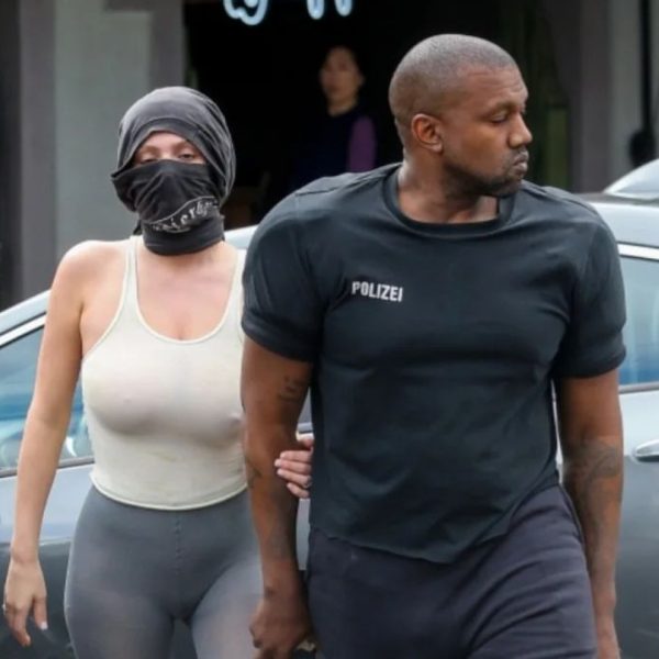 H Bianca Censori με τον Kanye West