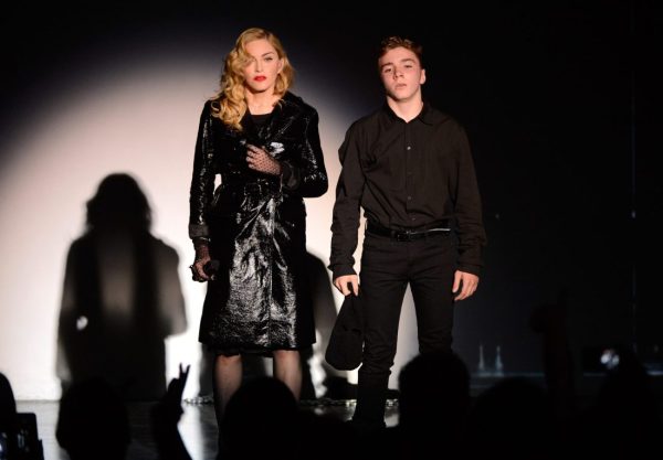 H Madonna και ο γιος της Rocco Ritchie μαζί στη σκηνή πριν από 10 χρόνια στη Νέα Υόρκη. New York City.