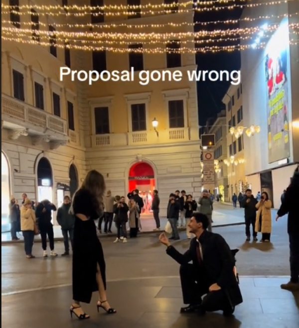 Πρόταση γάμου στη Ρώμη
